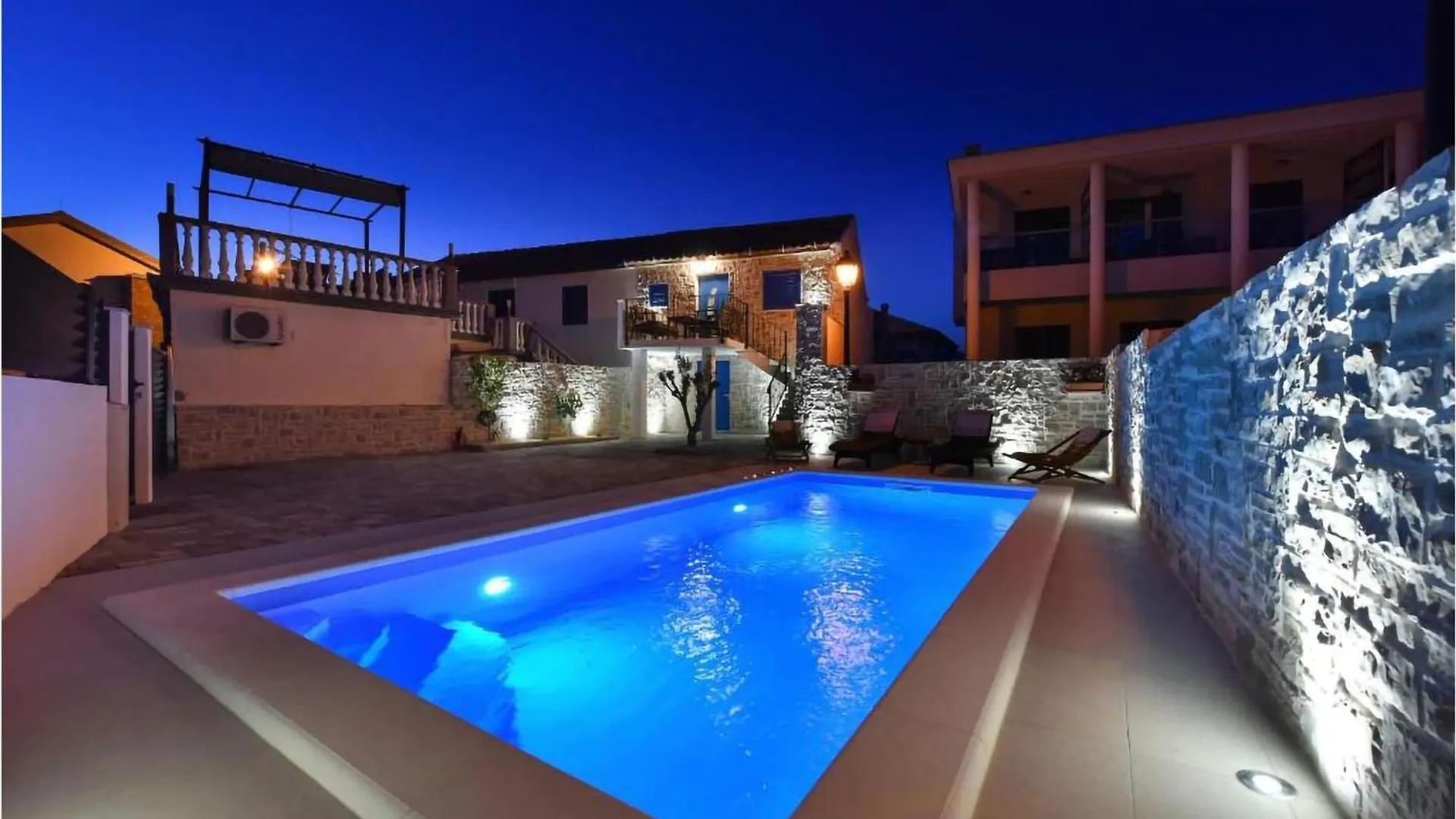 Amazing Home In Privlaka Privlaka